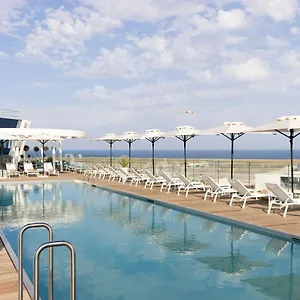 4* فندق Sheraton Airport